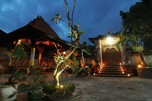 Гостиница Hotel Gianyar в Гианьяре
