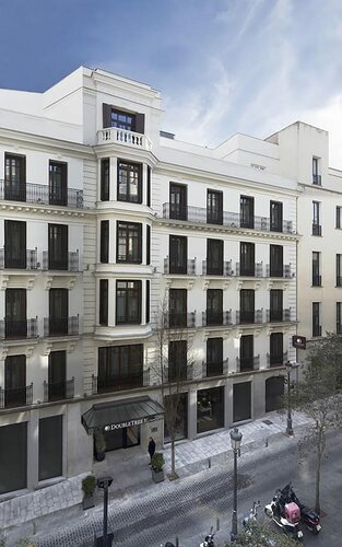 Гостиница DoubleTree by Hilton Madrid - Prado в Мадриде