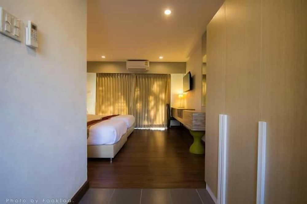 Фото Season Namkorn Resort