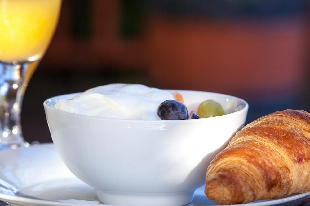 Фото The Loerie Hide