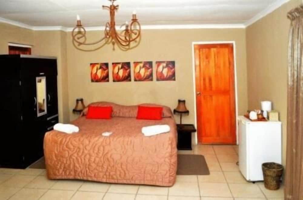 Фото Angels Haven Guesthouse