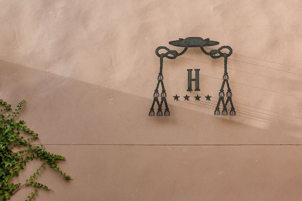 Фото Hotel Ca'l Bisbe