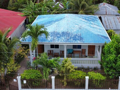Гостиница Honeycomb Tourist Inn в Думагете