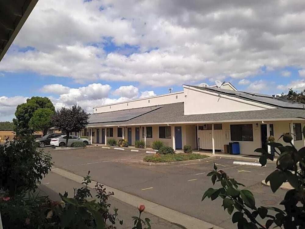 Фото Super 8 by Wyndham Dunnigan