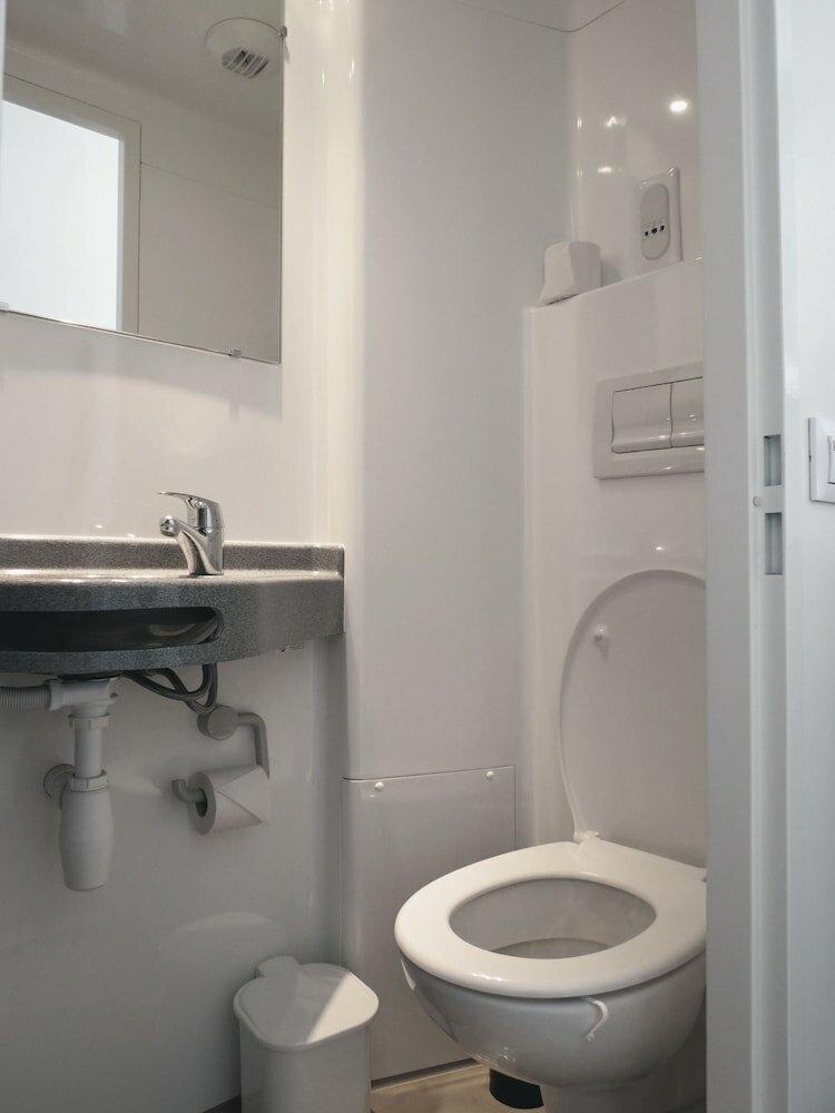 Фото St Christopher's Budget Hotel Paris