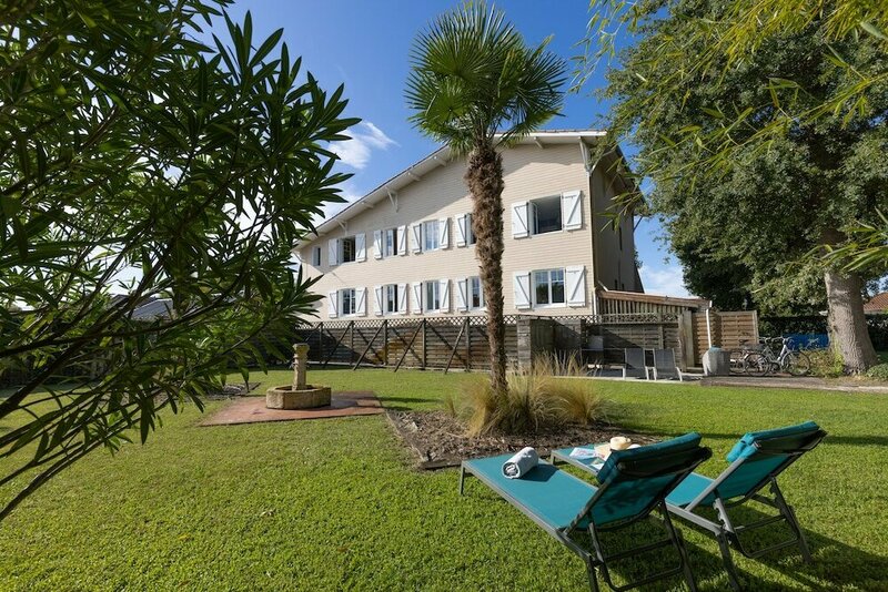 Гостиница Hôtel Le Grain de Sable
