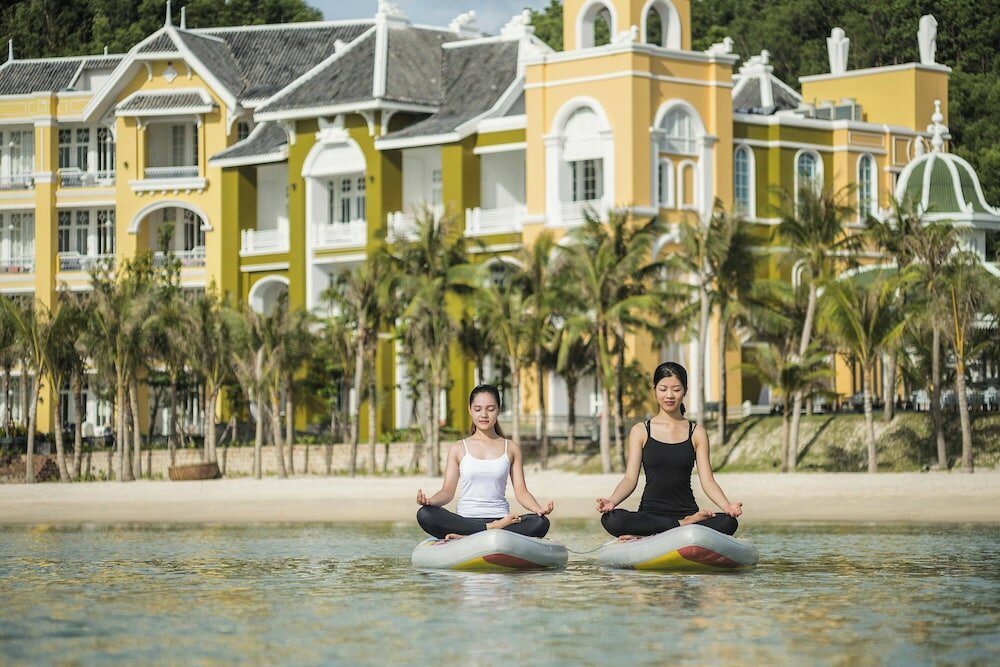 Фото Jw Marriott Phu Quoc Emerald Bay Resort & SPA