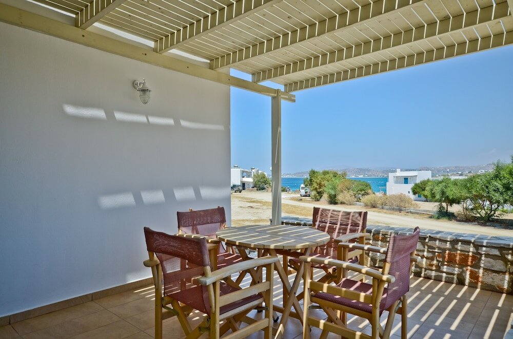 Фото Ydreos Studios & Apartments