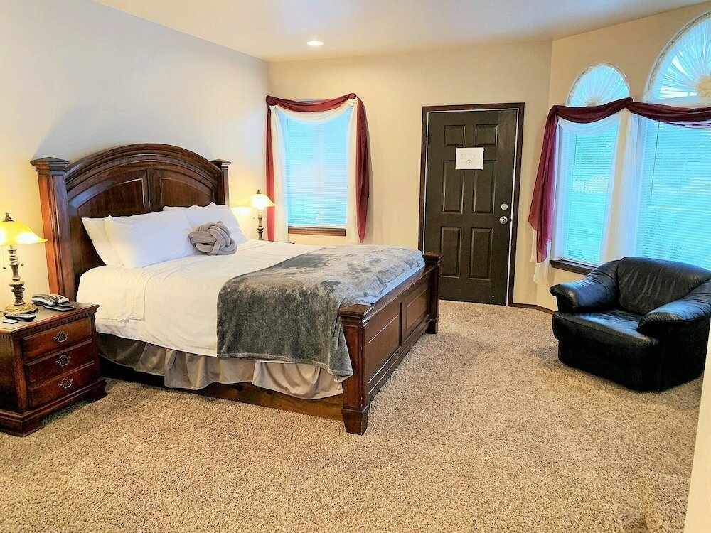 Фото Breakers Boutique Inn