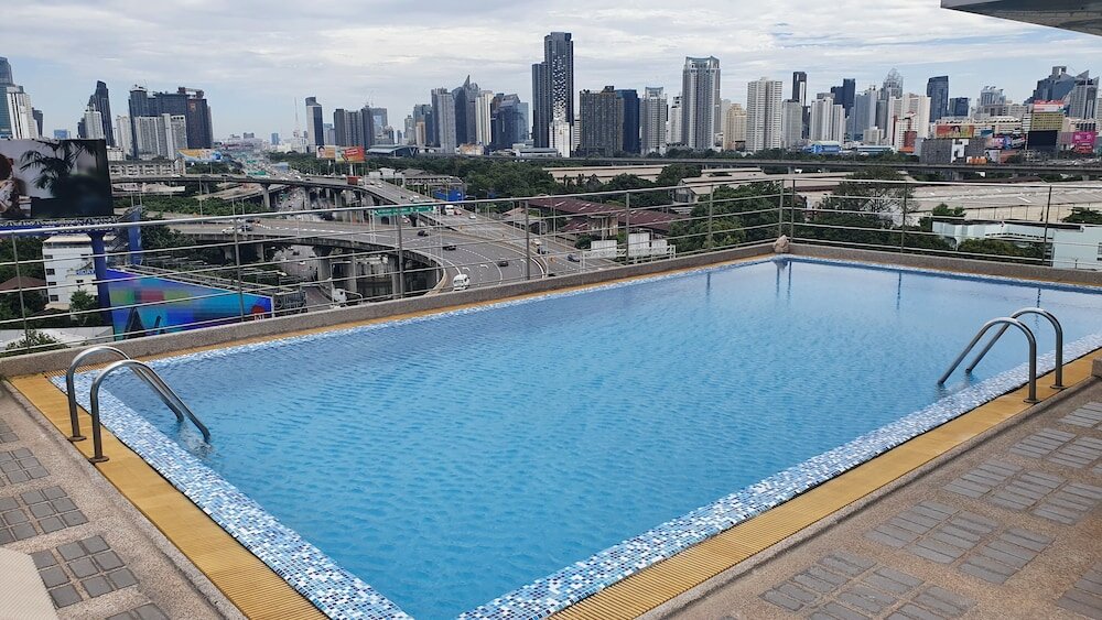 Фото Interchange Tower Serviced Apartment