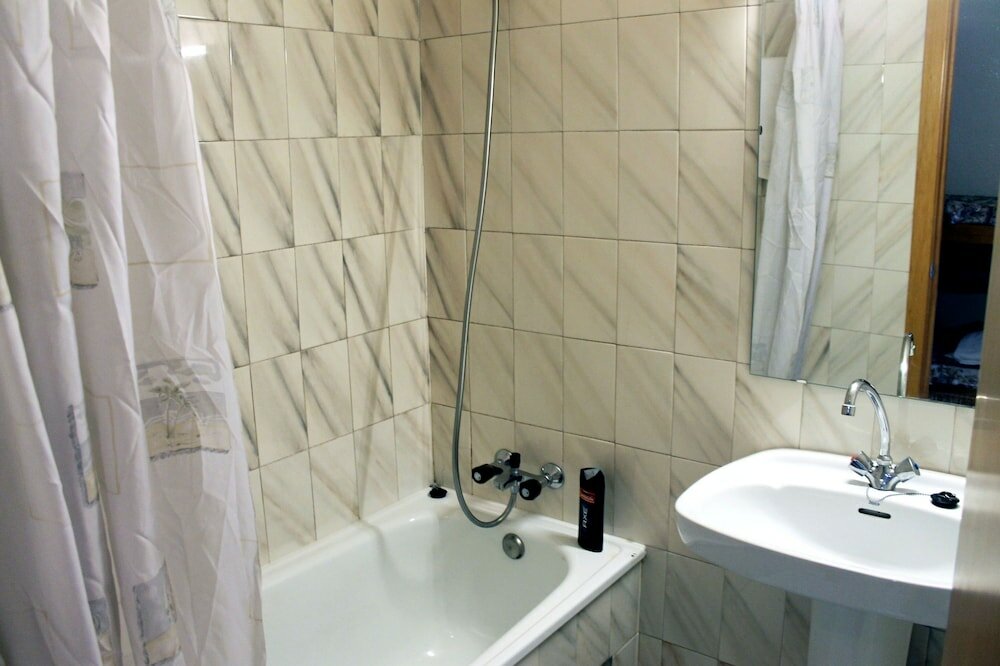 Фото Apartamentos Varios Pas de la Casa 3000