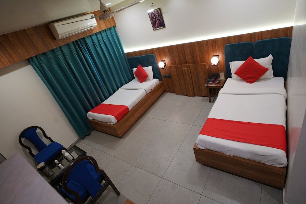 Фото Hotel Gokul