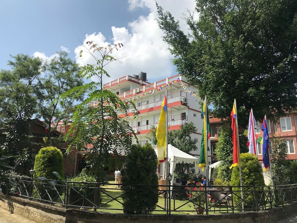 Фото отеля 2