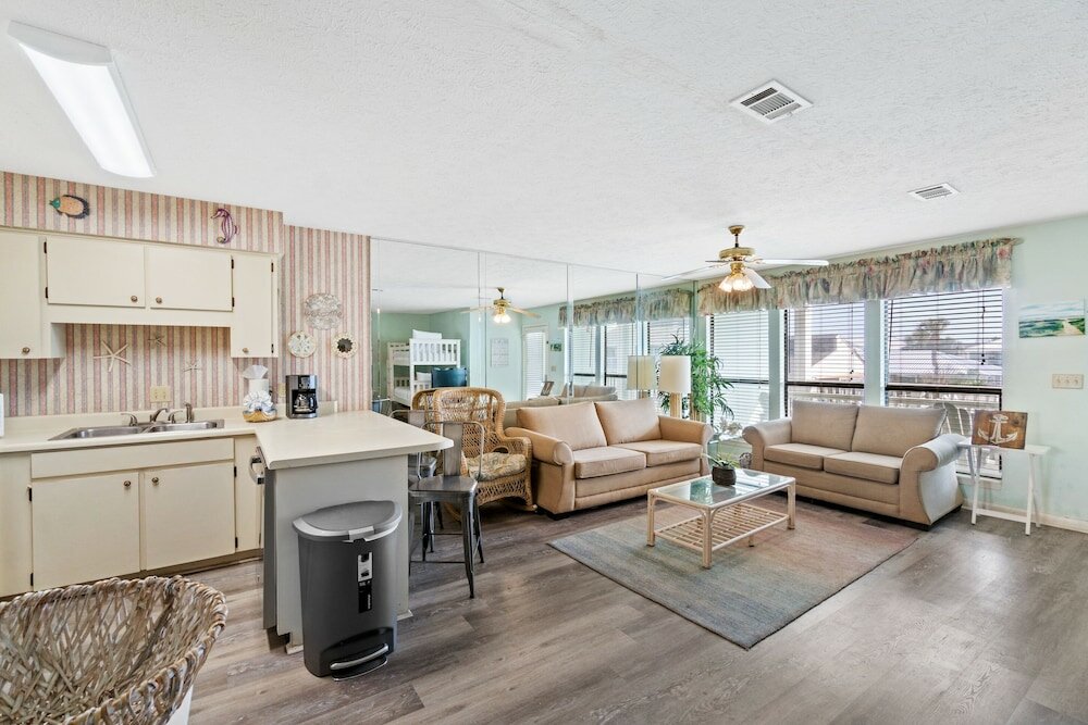Фото Southwind Condo Rentals by Panhandle Getaways