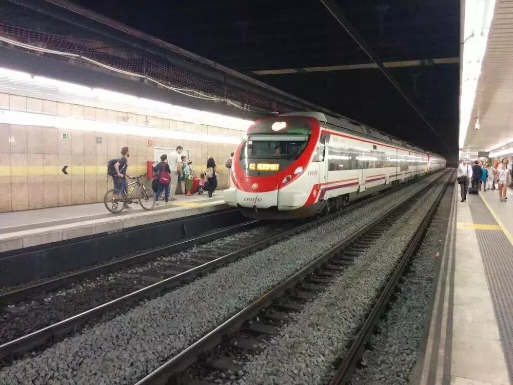 Фото Enjoybcn Tapies Apartment