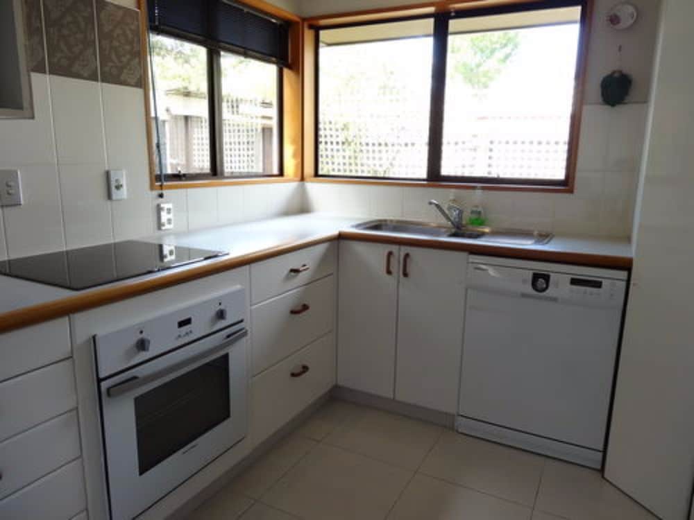 Фото Athena Motel & Apartments