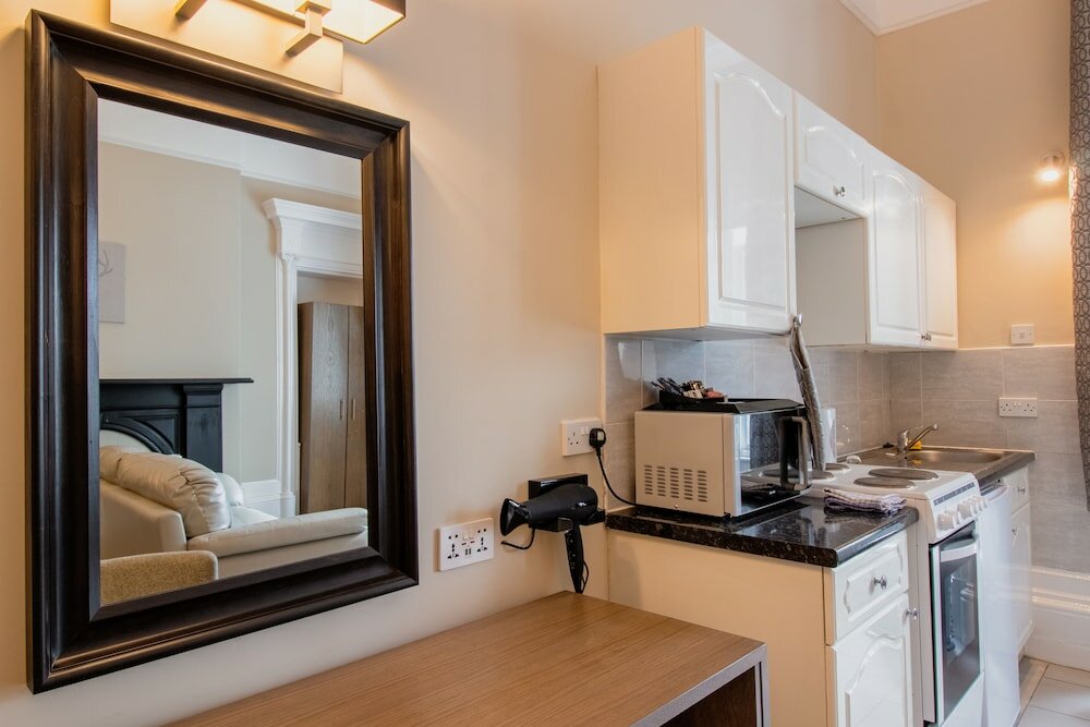 Фото Embassy Apartments