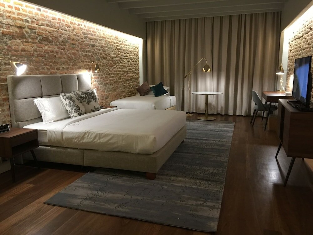 Фото Loke Thye Kee Residences
