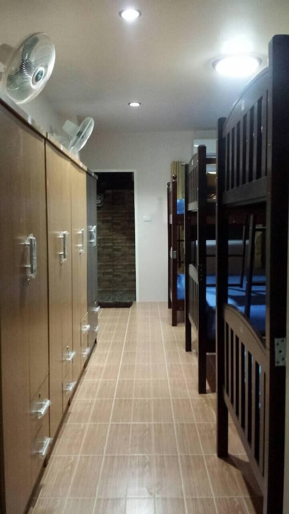 Фото Sairee Center Guesthouse