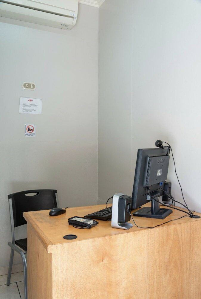 Фото Prado Inn & Suites