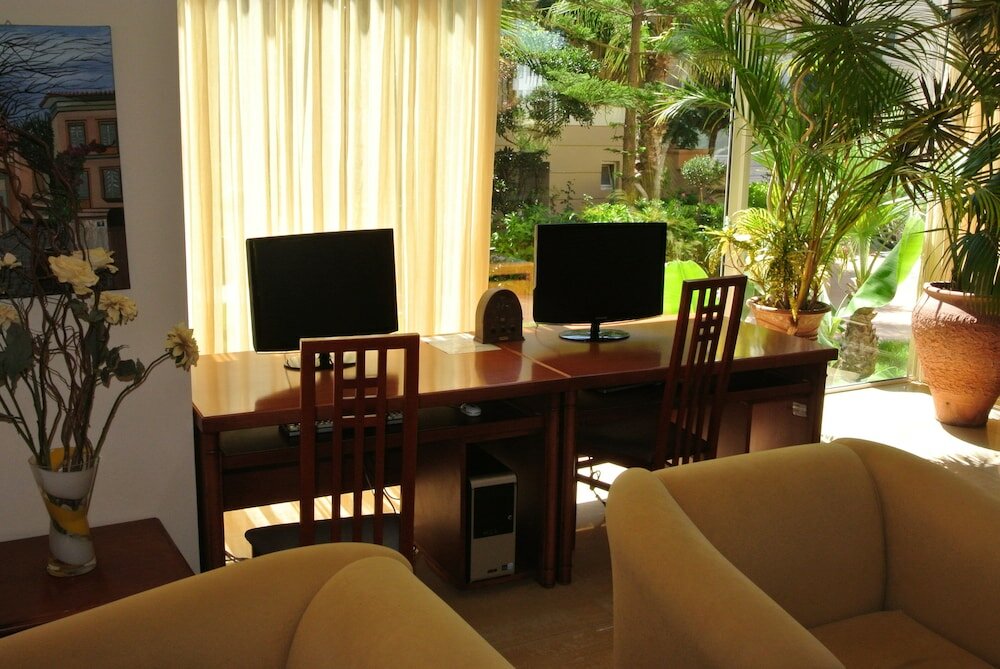 Фото Castro Beach Hotel