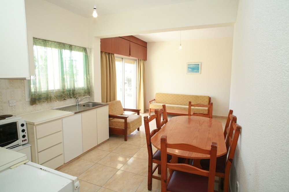 Фото New York Plaza Hotel Apartments