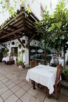 Hotel Restaurante Blanco y Verde