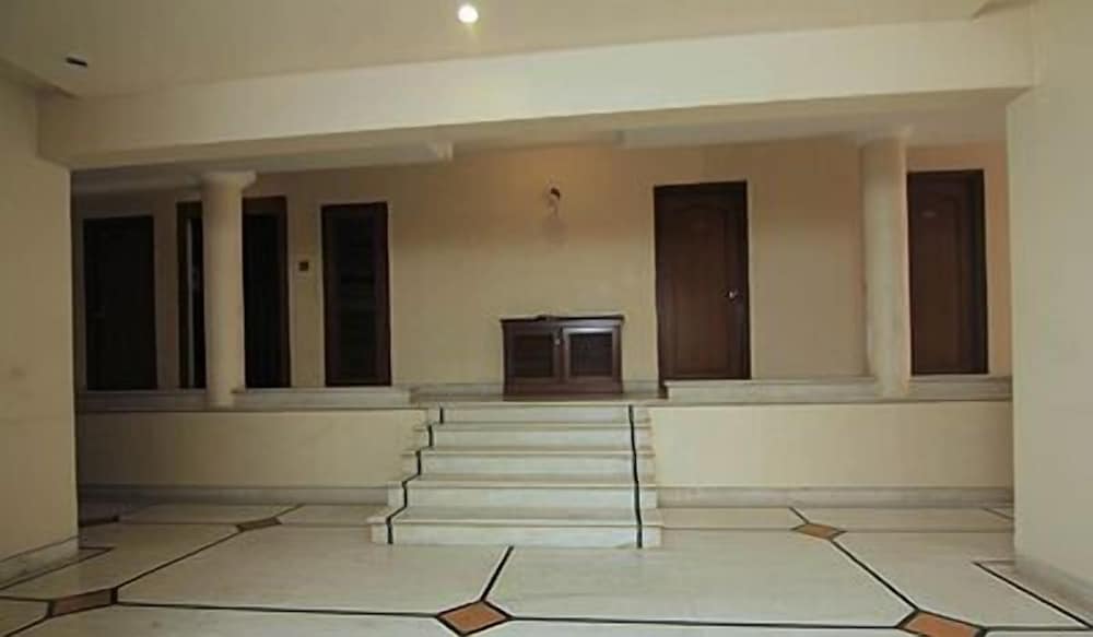 Фото Hotel The Metropole