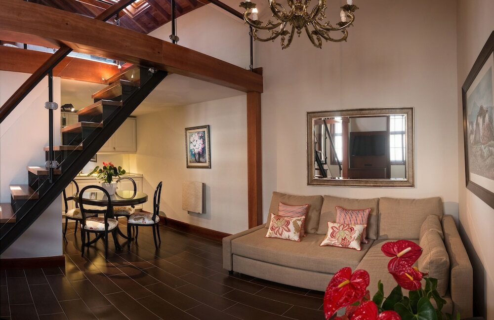 Фото MC San Agustin