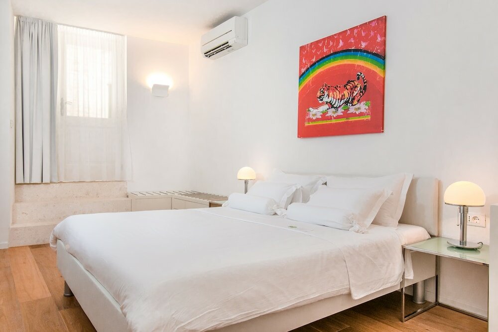 Фото Divota Apartment Hotel