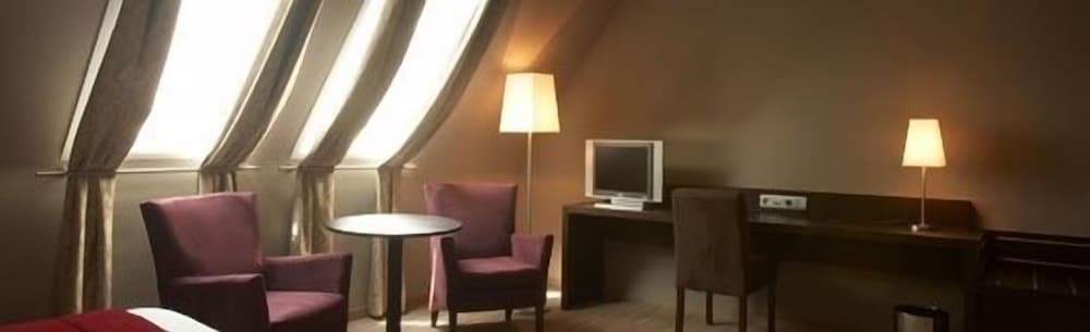 Фото Biznis Hotel