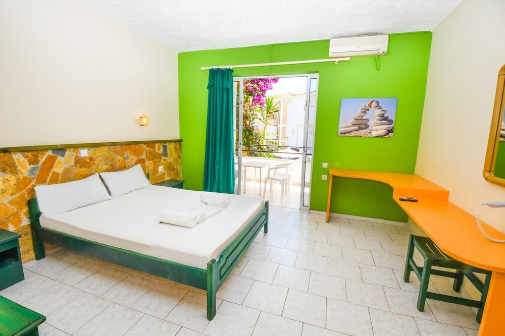 Фото Vanessa Hotel