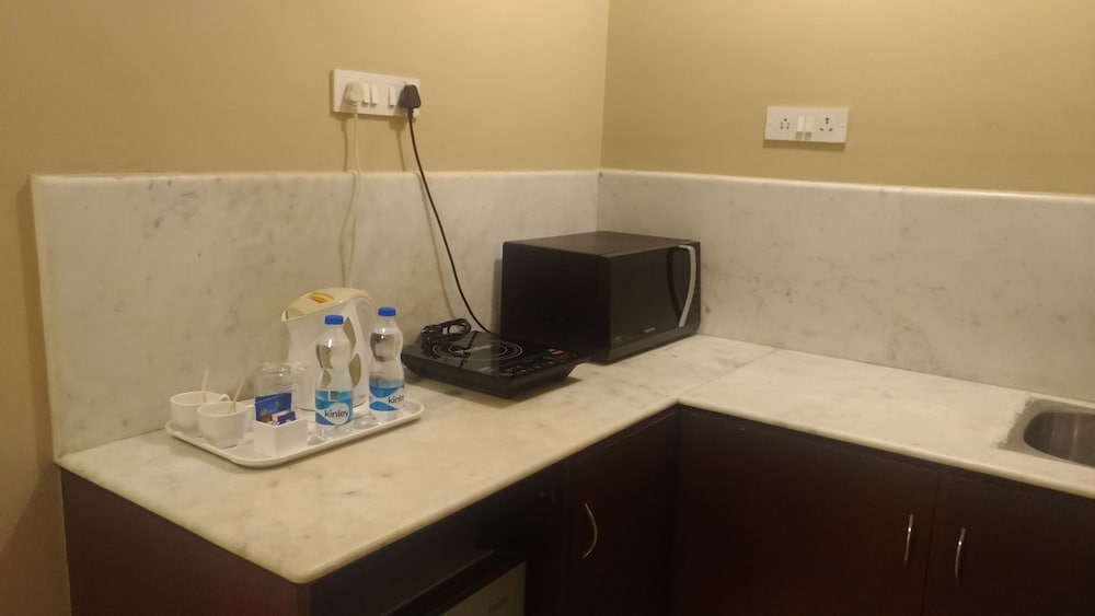 Фото Hanu Reddy Residences Poes Garden