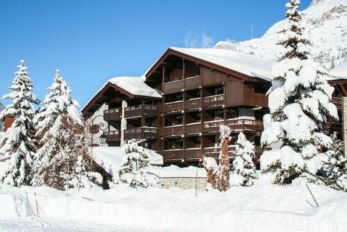 Гостиница Hotel La Savoyarde в Валь-д'Изер