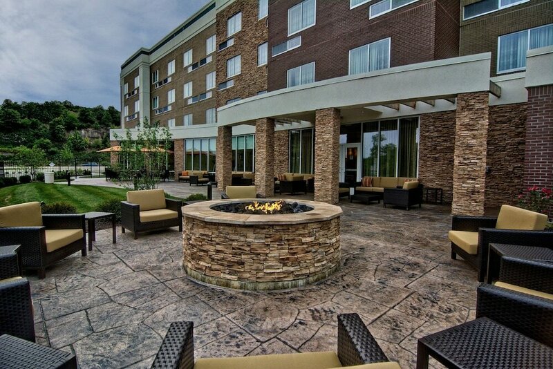 Гостиница Courtyard by Marriott Bridgeport Clarksburg