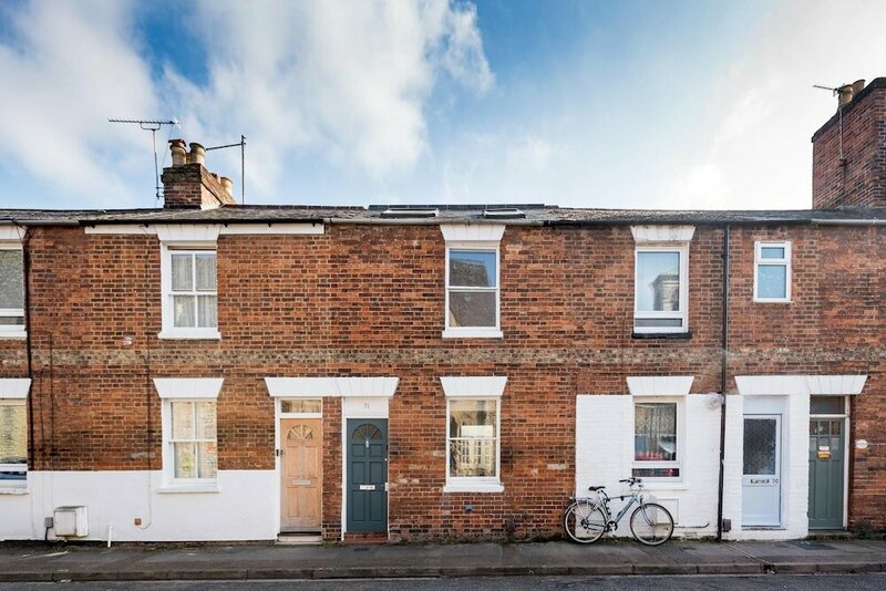 Гостиница The Old Bookbinders Retreat - 4-bedroom Jericho House in Oxford в Оксфорде
