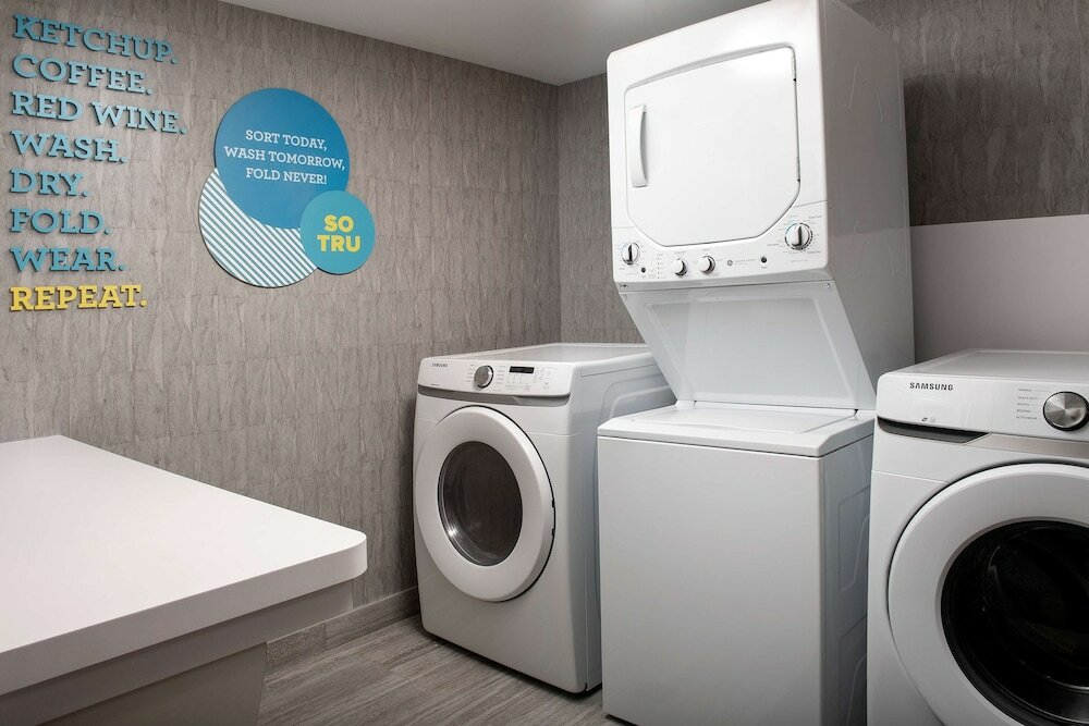 Фото Home2 Suites by Hilton Miami Airport South Blue Lagoon