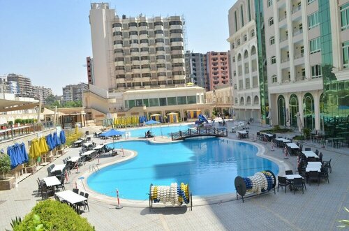 Гостиница Chain Luxe Paradise Hotel в Каире