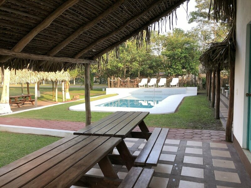 Гостиница Hotel Bungalows Marbella Costa Esmeralda