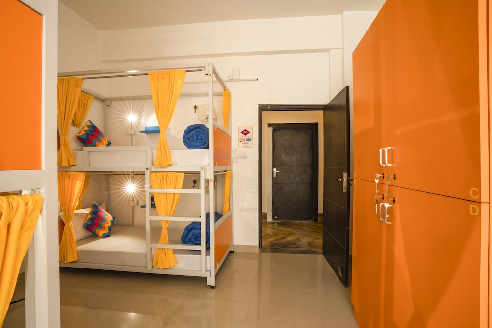 Фото GoSTOPS Rishikesh Lakshman Jhula - Hostel