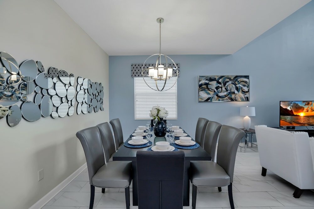 Фото Lakeview Home w Private Pool & Free Water Park!