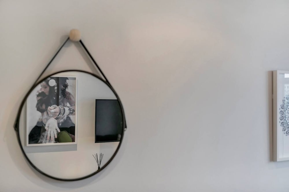 Фото Chic in the City Free Parking