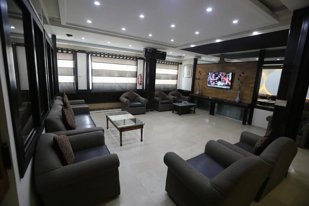 Фото City Centre Suites
