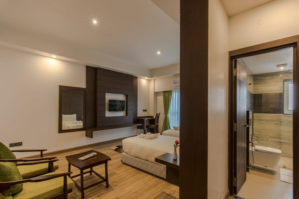 Фото Mourya Hotel Pvt. Ltd