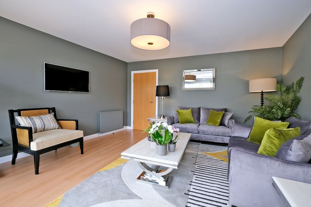 Фото Bright and Spacious Home With a Balcony and City Views