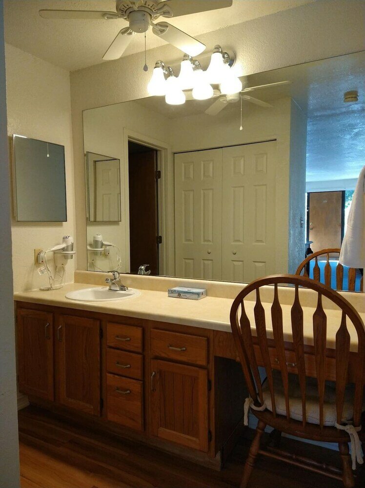 Фото Treetop Condominium