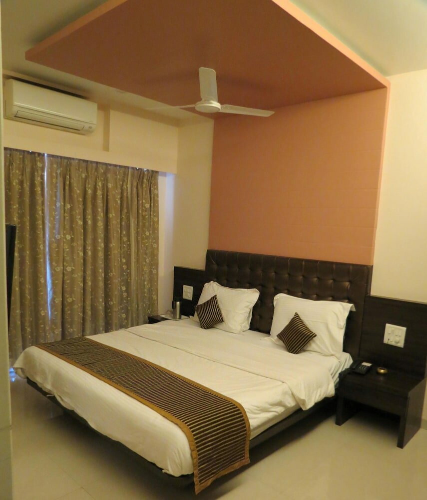 Фото Hotel Sunny International