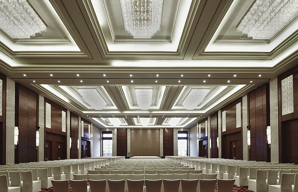 Фото Renaissance Tianjin Lakeview Hotel