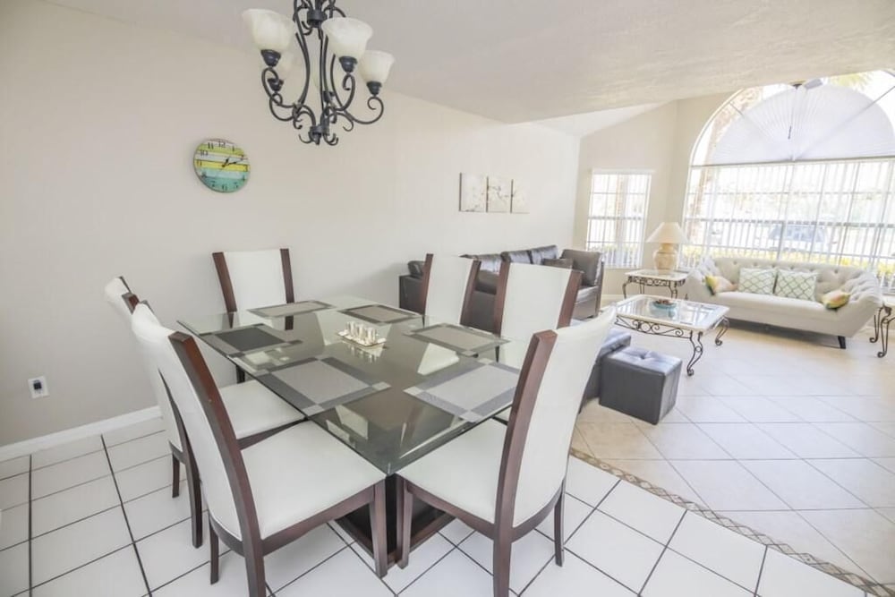 Фото Bonita's Sweetwater Club Condo