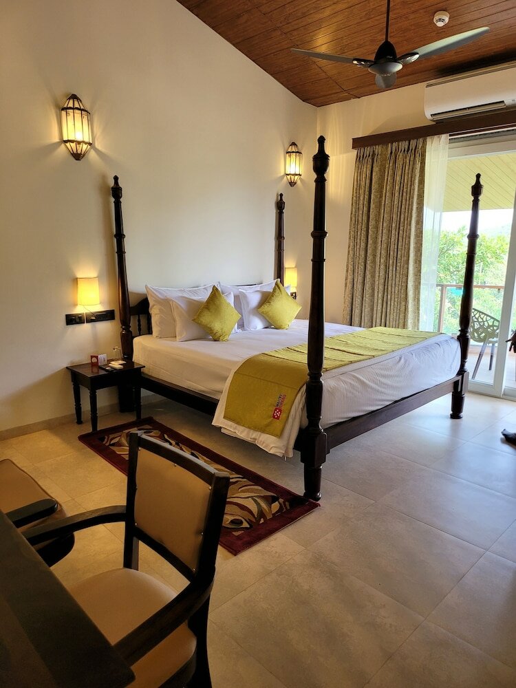 Фото Mastiff Grand La Villae Resort